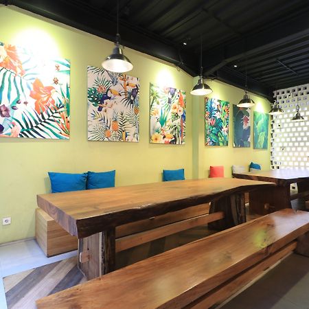 Locus Rooms Bandung Exterior photo
